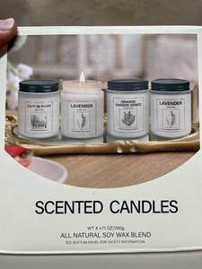 lot 3006 image: Set of 4 soy wax candles