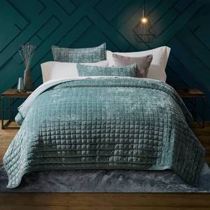 lot 90269 image: RECYCO Luxury Velvet Quilt King Size, Ultra Soft Velvet Bedding Sets, Lightweight Quilted Velvet Comforter Set, Channel Stitch Oversized Bedspread Coverlet with 2 Pillow Shams, Mocha Brown - Retail $88.56