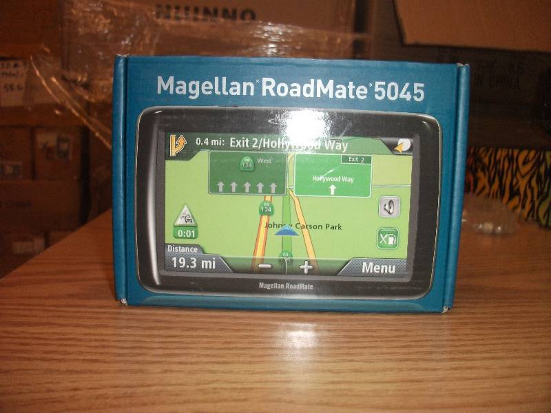 lot 3434 image: Magellan RoadMate 5045