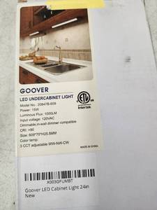 lot 51218 image: GOOVER LED UNNDERCABINET LIGHT 24 INCH