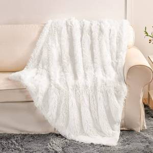 lot 71060 image: YUSOKI White Faux Fur Throw Bed Blanket,2 Layers,50 x 60, Soft Fuzzy Fluffy Plush Couch Blanket Furry Comfy Warm Decorative Blanket for Sofa Winter Chair Bedroom Christmas Decor Photoshoot Props