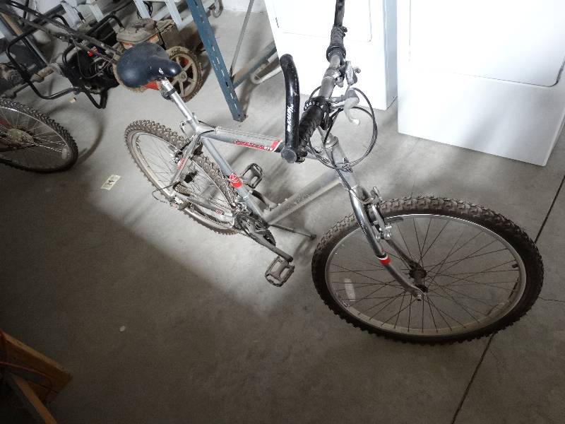 lot 298 image: Aluminum ATB bike