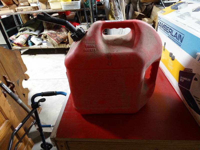 lot 309 image: 5 gallon gas can