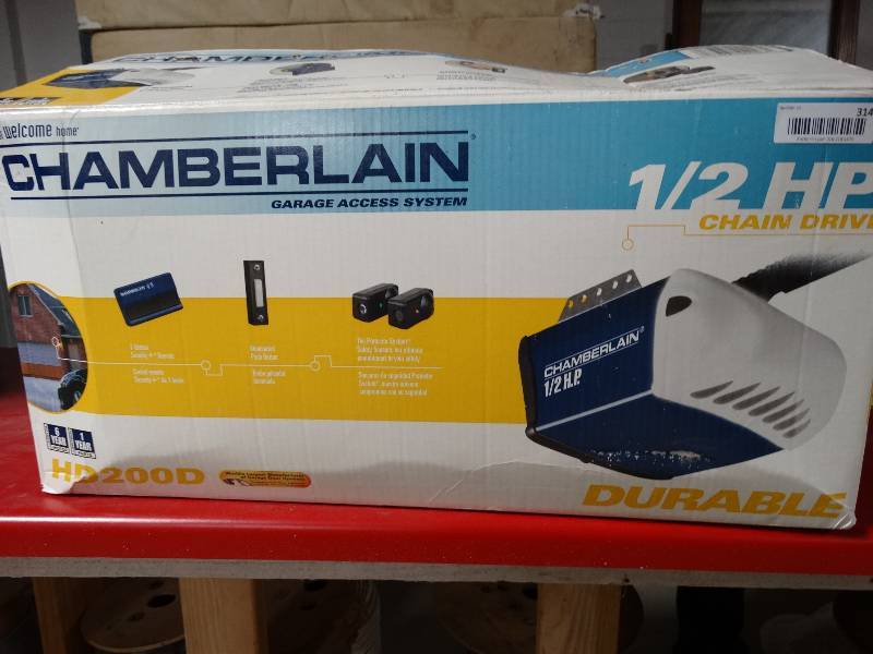 lot 314 image: Chamberlain 12 hp garage door opener