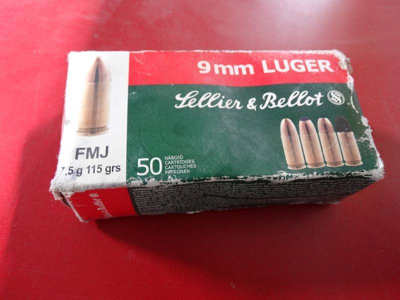 lot 316 image: Box of 50 rounds 9mm luger