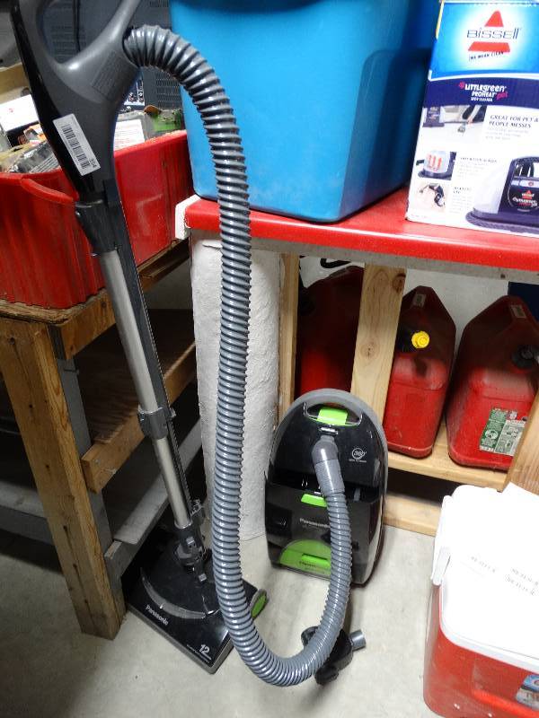 lot 354 image: Panasonic opti-flow canister vacuum