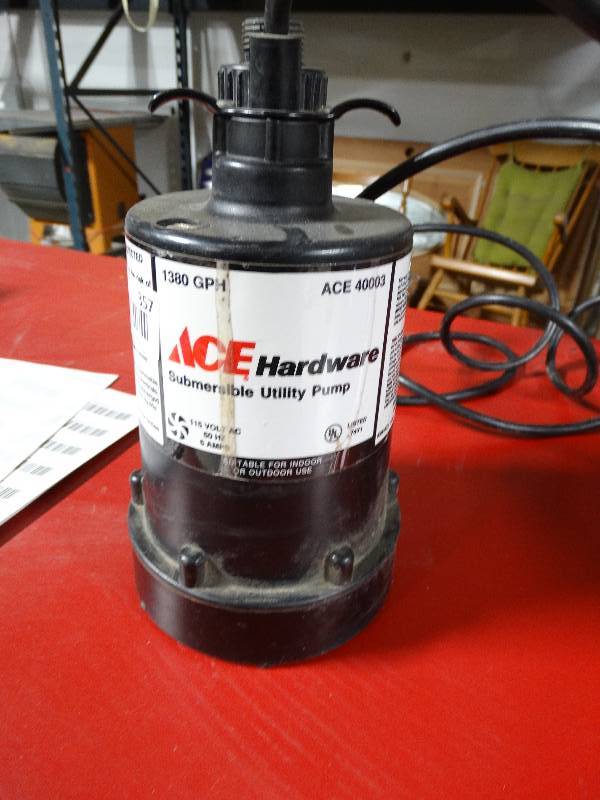 lot 357 image: Ace hardware submersible pump