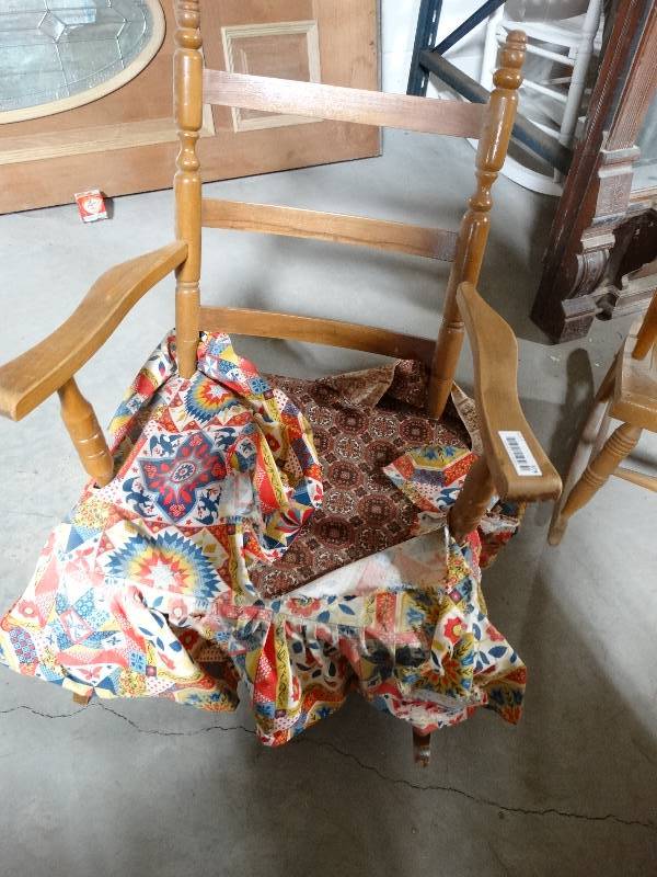 lot 379 image: Vintage wood rocker