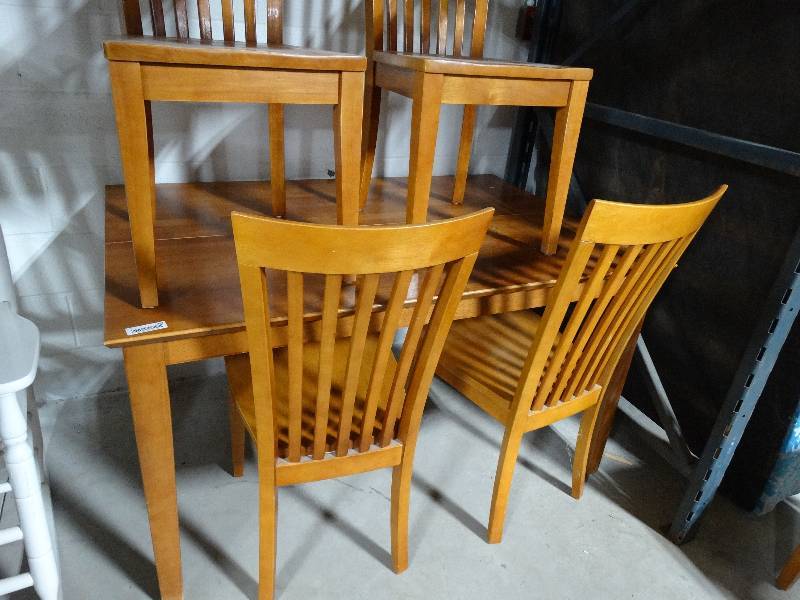 lot 387 image: Wood dining table w 6 chairs