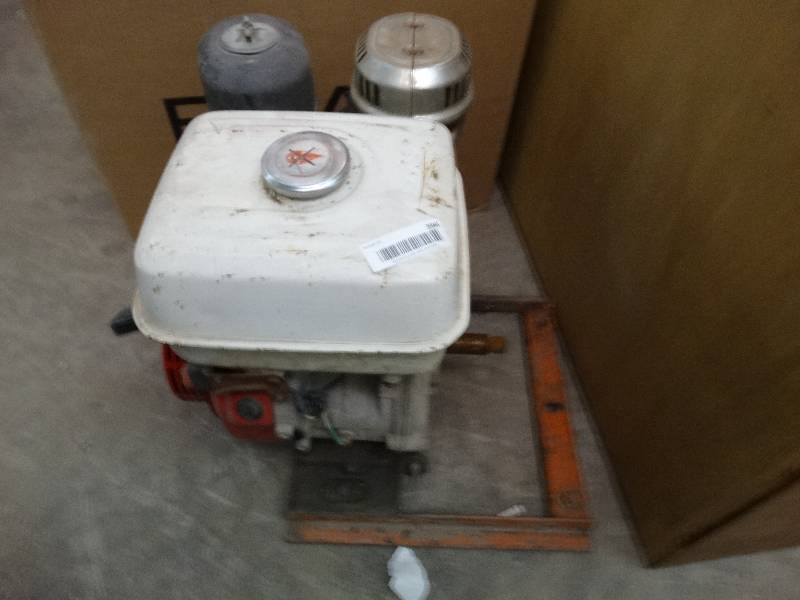 lot 394 image: Gas motor