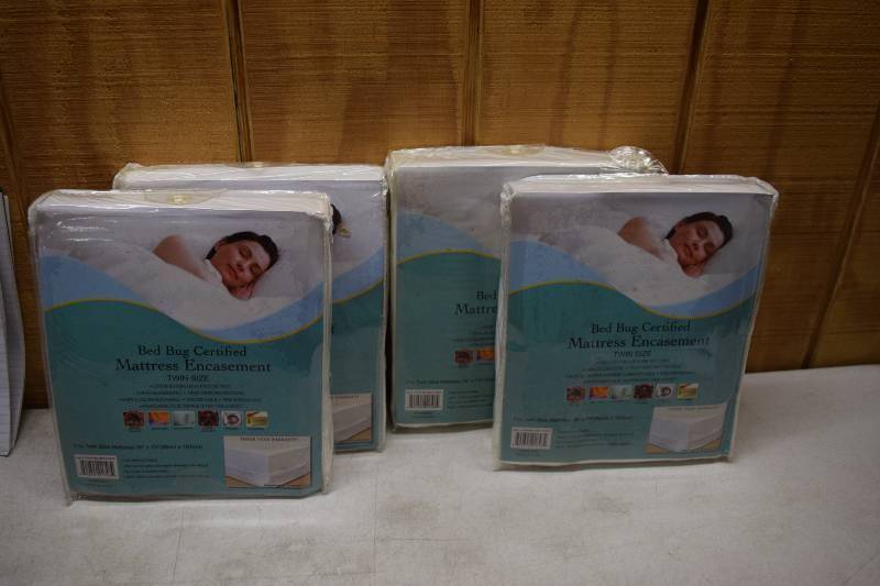 lot 85 image: 4 Bed Bug Certified Mattress Encasements
