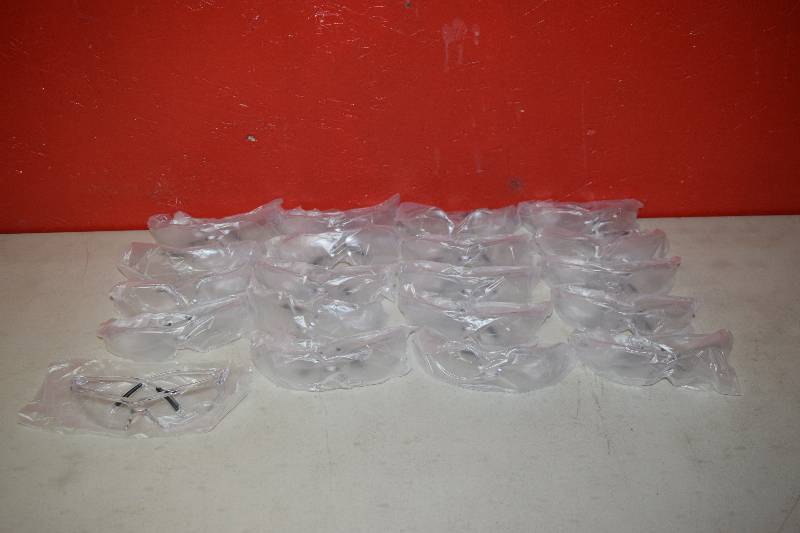 lot 79 image: 20 Pairs Safety Glasses