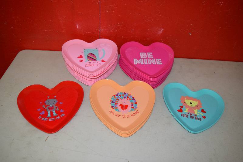 lot 179 image: 37 Plastic Heart Shaped Plates