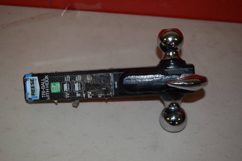 lot 269 image: Reese Tri-Ball with Hook Receiver Hitch