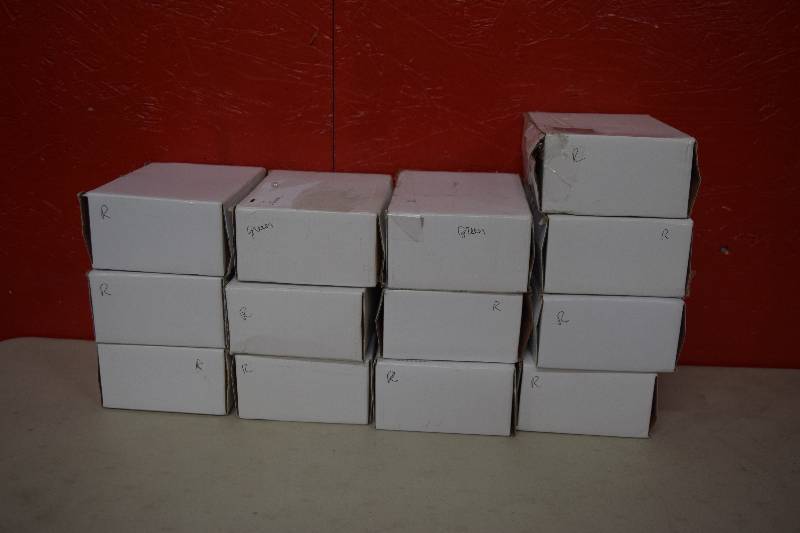 lot 274 image: 10 Sets of 2 Battery Operated Smart Sealers