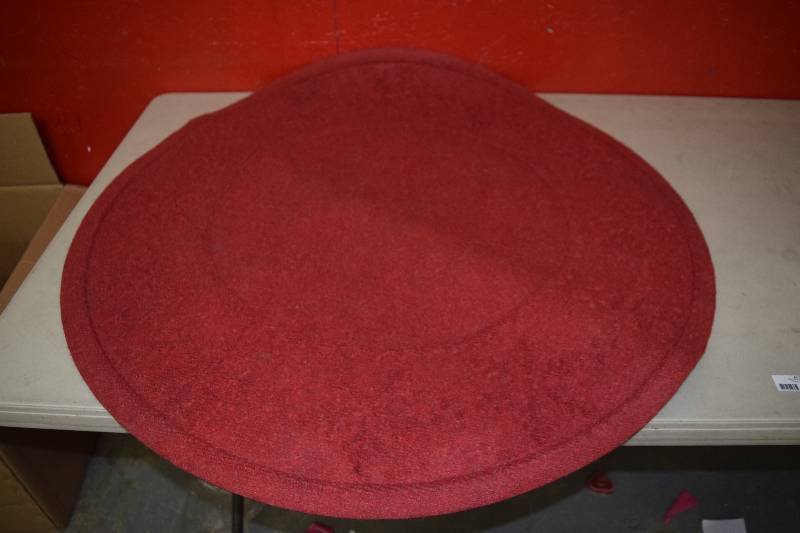 lot 293 image: LL Bean WaterHog Rug