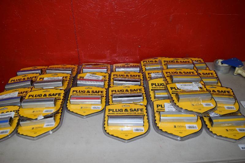 lot 300 image: 36 Plug & Safe Mobile Intruder Detector Alarms