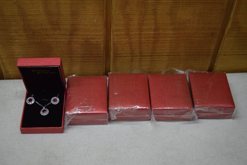 lot 265 image: 5 Necklace and Earrings Sets