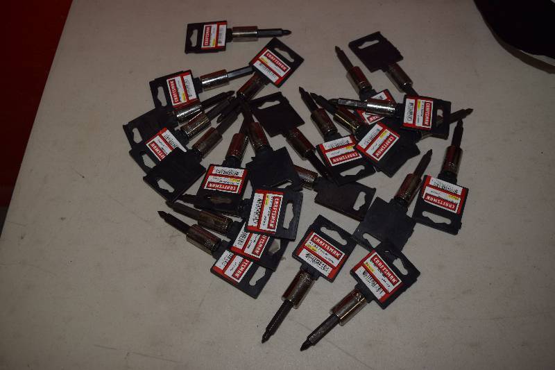 lot 324 image: 23 Craftsman #1 Bit Sockets