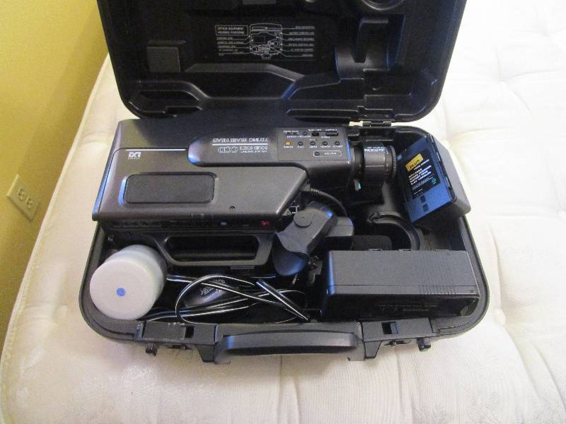 lot 246 image: Camcorder