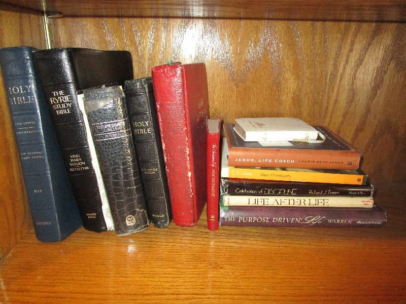 lot 331 image: Lot of Books