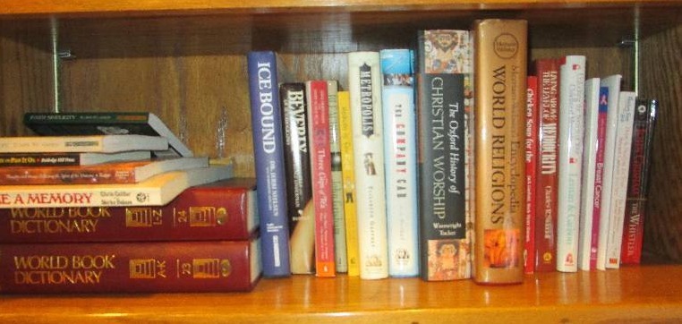 lot 333 image: Lot of Books