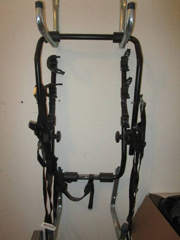 lot 338 image: Bike Rack