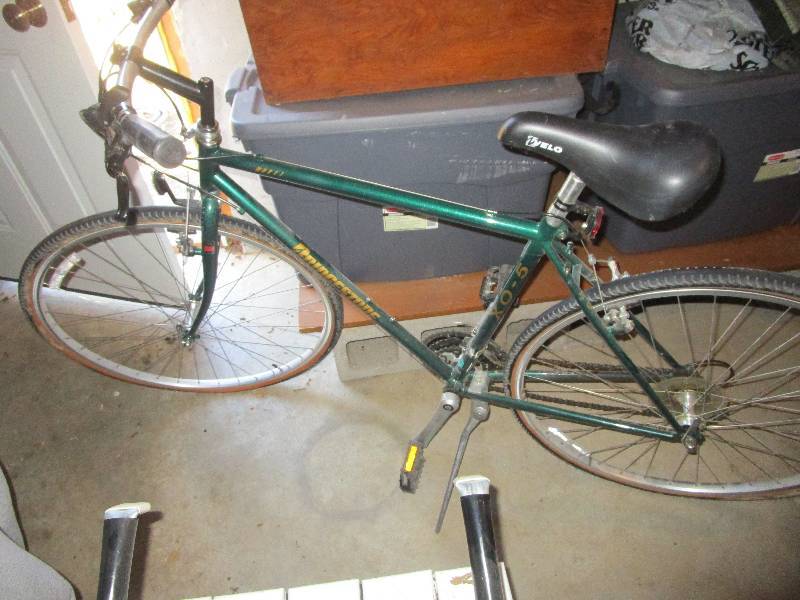 lot 351 image: Vintage Bridgestone XO-5 Touring Bike