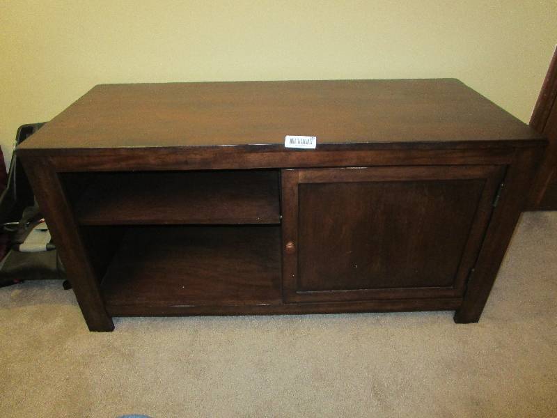lot 242 image: Media Stand