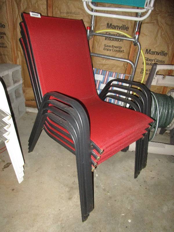 lot 1152 image: Outdoor Chair Lot