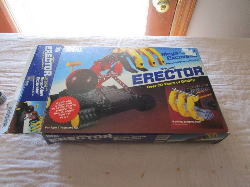 lot 1191 image: Construx Set #3