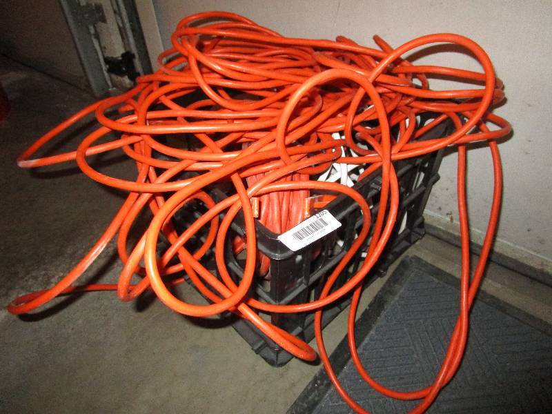 lot 1205 image: Lot of Extension Cords