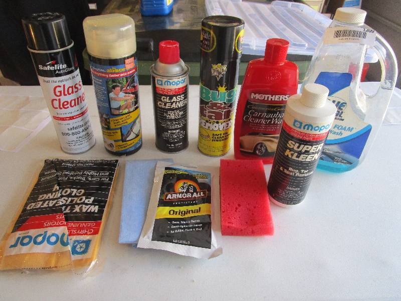 lot 1209 image: Random Lot of Items
