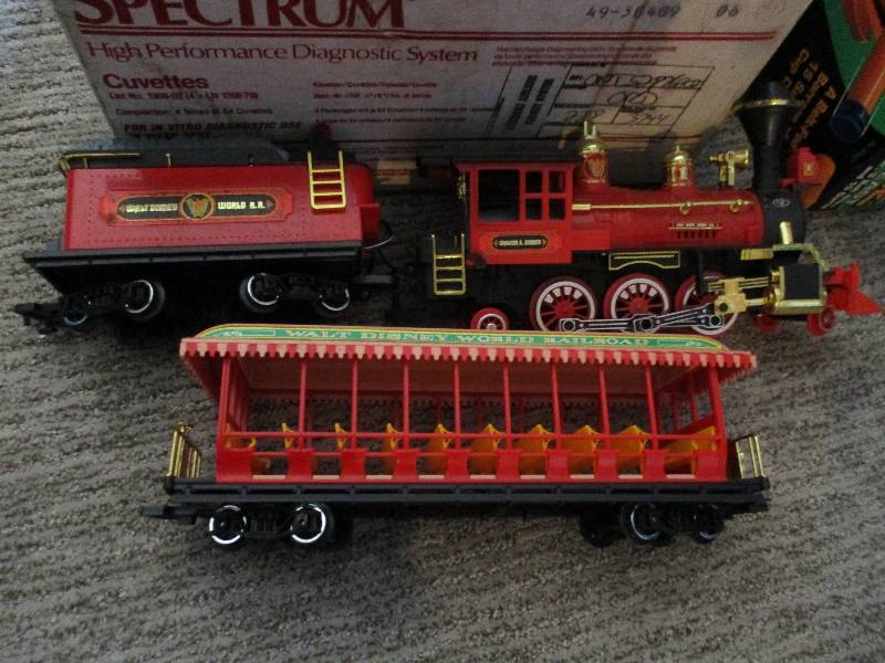 lot 1274 image: Disney Train with Tracks