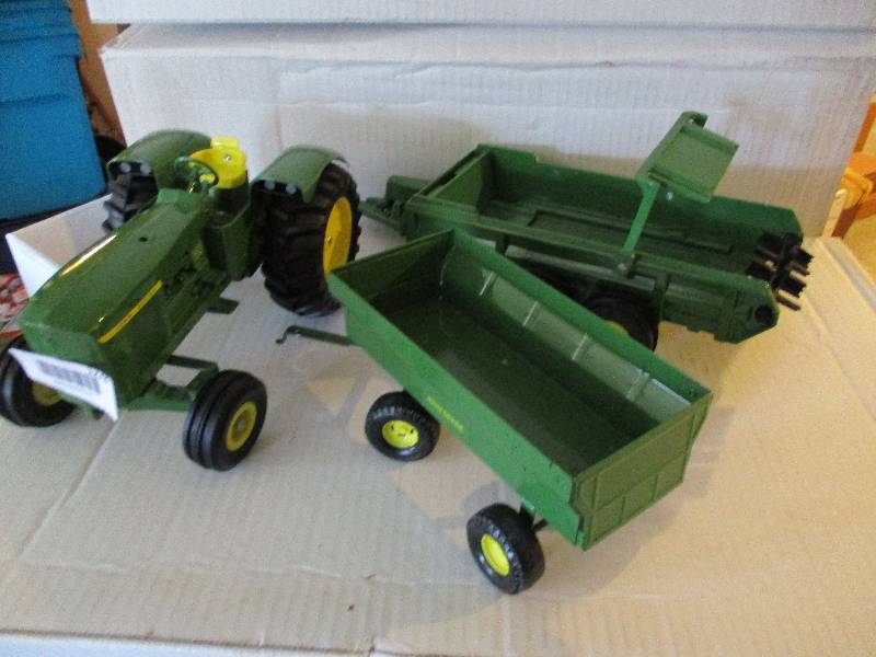 lot 1278 image: John Deere Tractor and Trailers