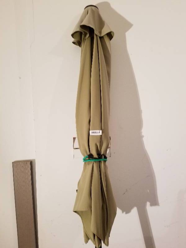lot 356 image: Patio Umbrella