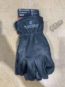lot 1241 image: Plainsman Leather Cold Weather Glove Large.
