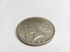 lot 829 image: United States Silver Dollar 1922 Peace