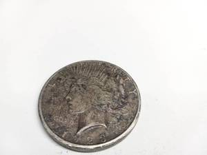 lot 837 image: United States Silver Dollar 1923