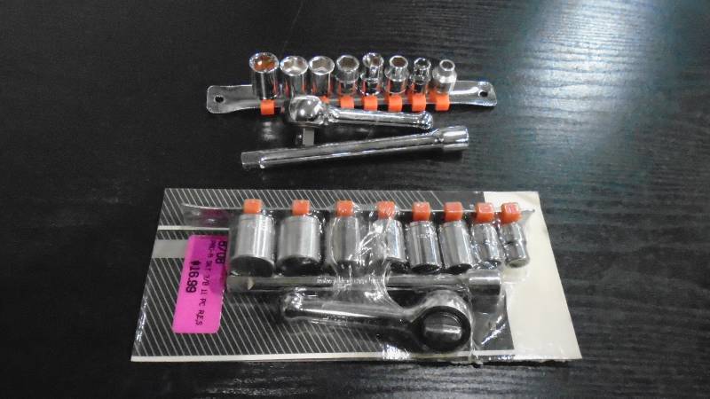 lot 4600 image: 10- Pcs 38 Drive Socket Sets.