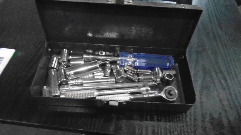 lot 4611 image: 30 Pc 14 Drive socket set.