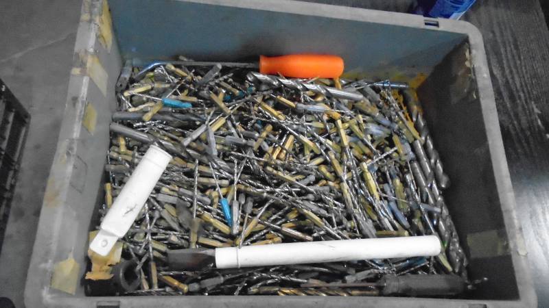 lot 4646 image: Large Lot Misc Drill Bits.