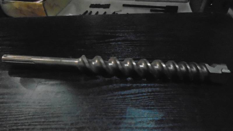 lot 4661 image: Bosch Concrete Bit.