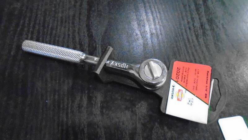 lot 4677 image: Husky 14 Drive Ratchet.USA.