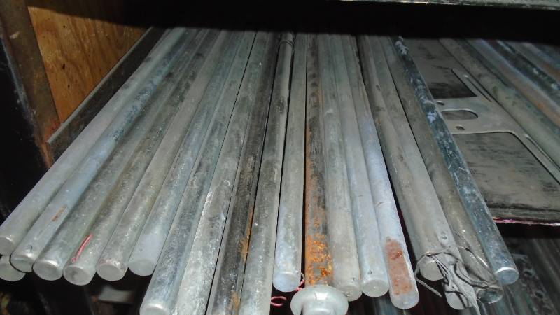 lot 4701 image: Two Wheel Dolly Axles.