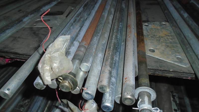 lot 4702 image: Two Wheel Dolly Axles.
