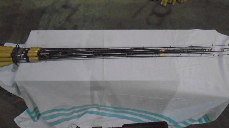 lot 4729 image: New Fishing Poles.