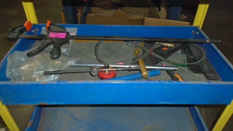 lot 4743 image: Multi Use Metal Service cart.