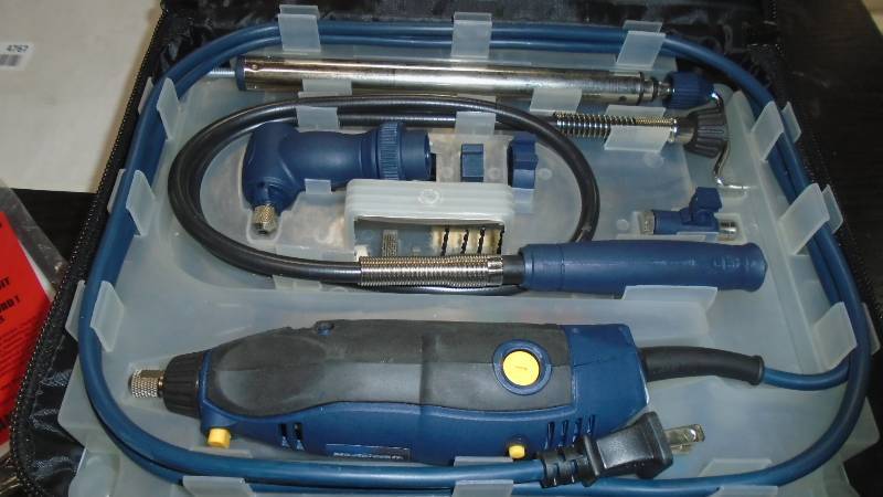 lot 4767 image: Mastercraft Deluxe Rotary Tool kit.