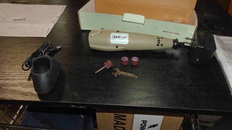lot 4797 image: Cordless rotary tools.